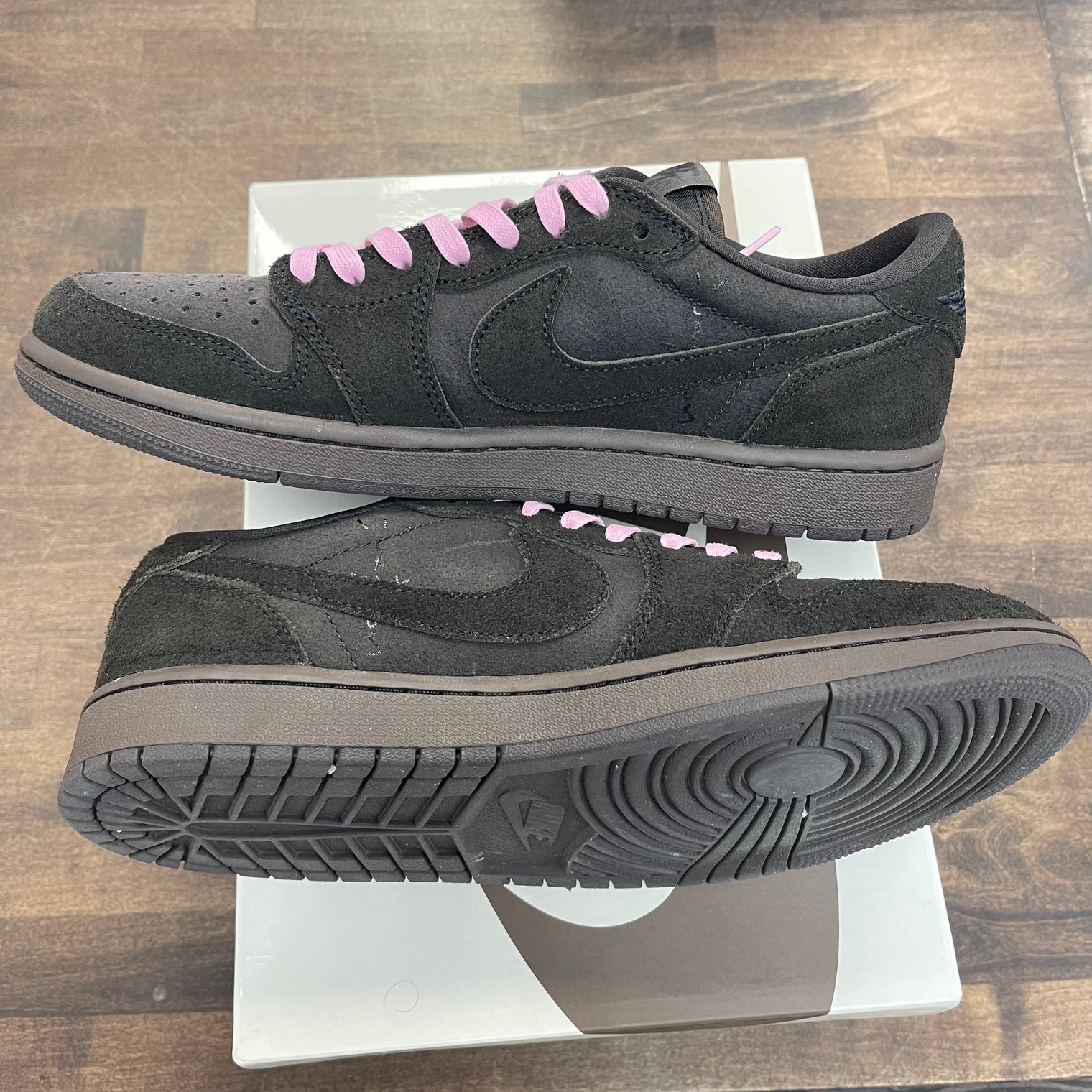 Velvet Brown Travis Scott Jordan 1 Low (USED)