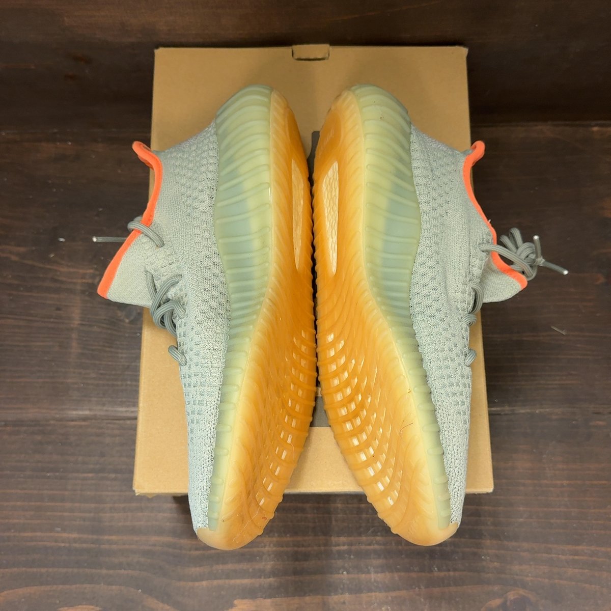 adidas Yeezy Boost 350 V2 Desert Sage Size 10 (Pre-Owned) - aux