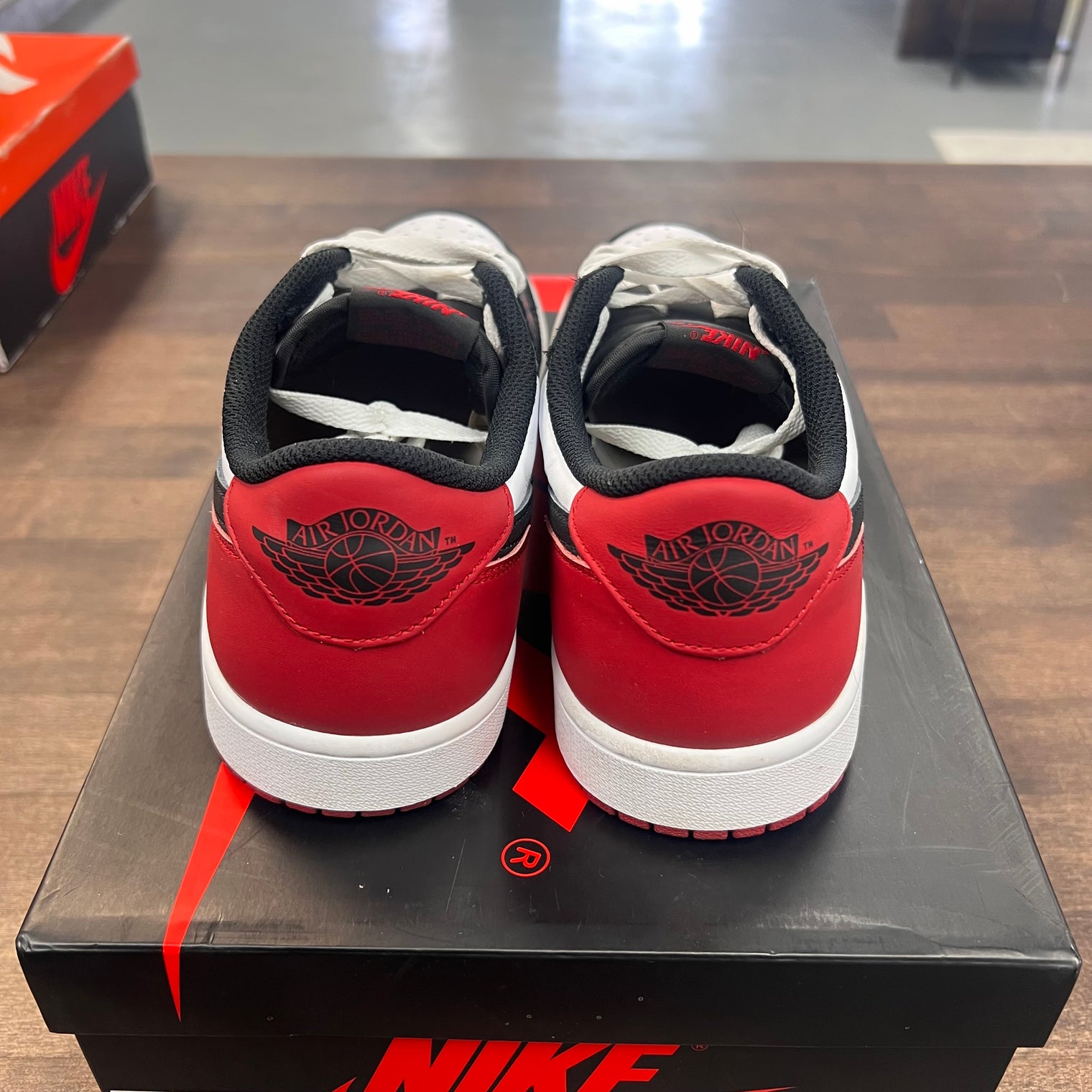 Black Toe Jordan 1 Low OG (USED)
