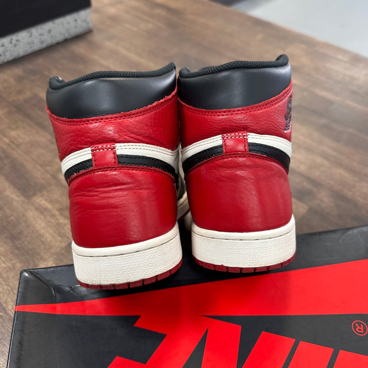 Bred Toe Jordan 1 High (USED)