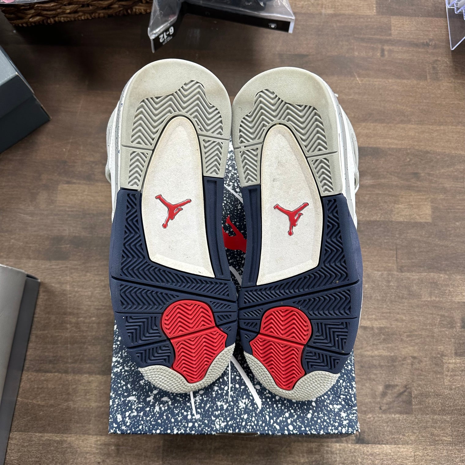 Midnight Navy Jordan 4 Retro (USED)