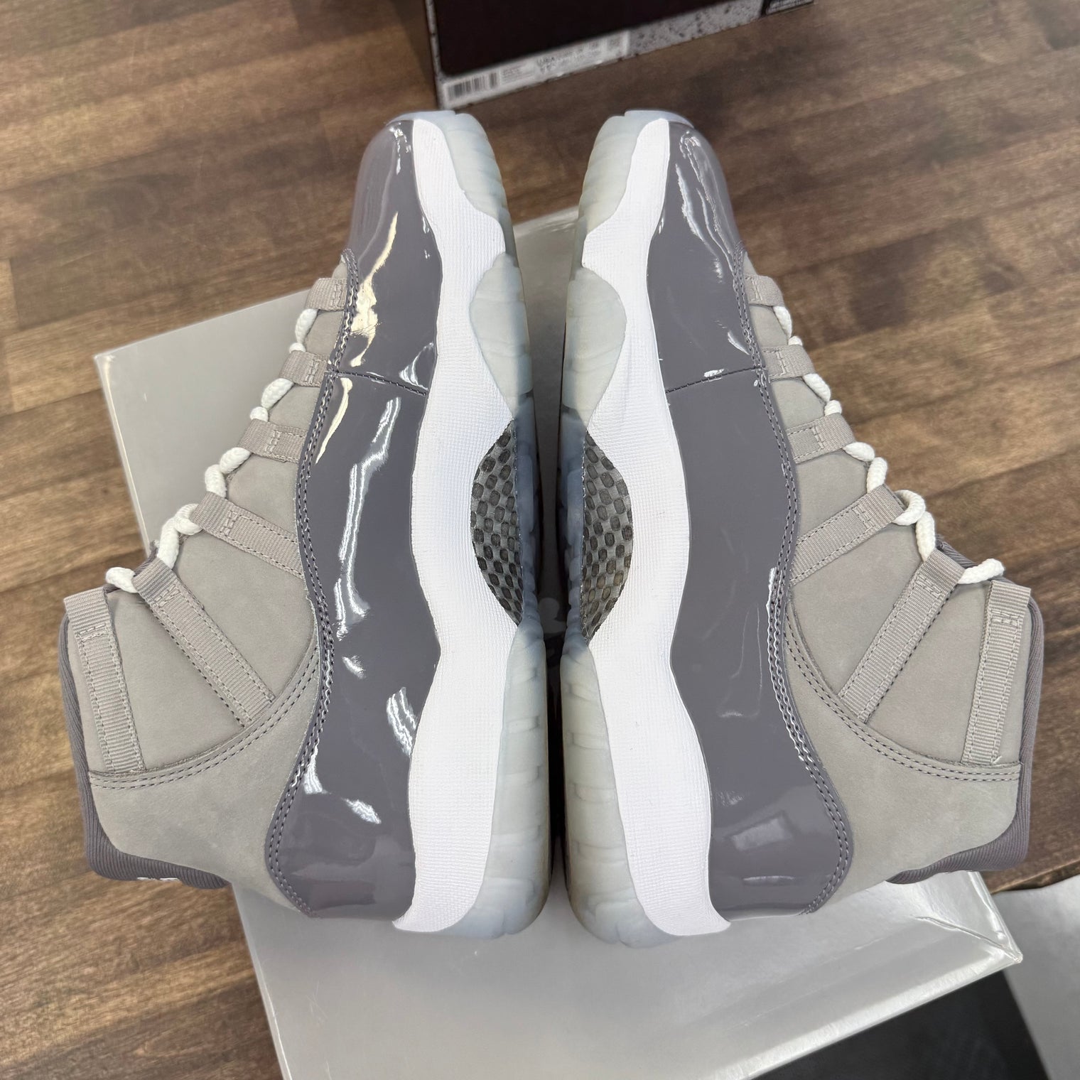 Cool Grey Jordan 11 (USED)