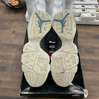 University Blue Jordan 9 Retro (USED)