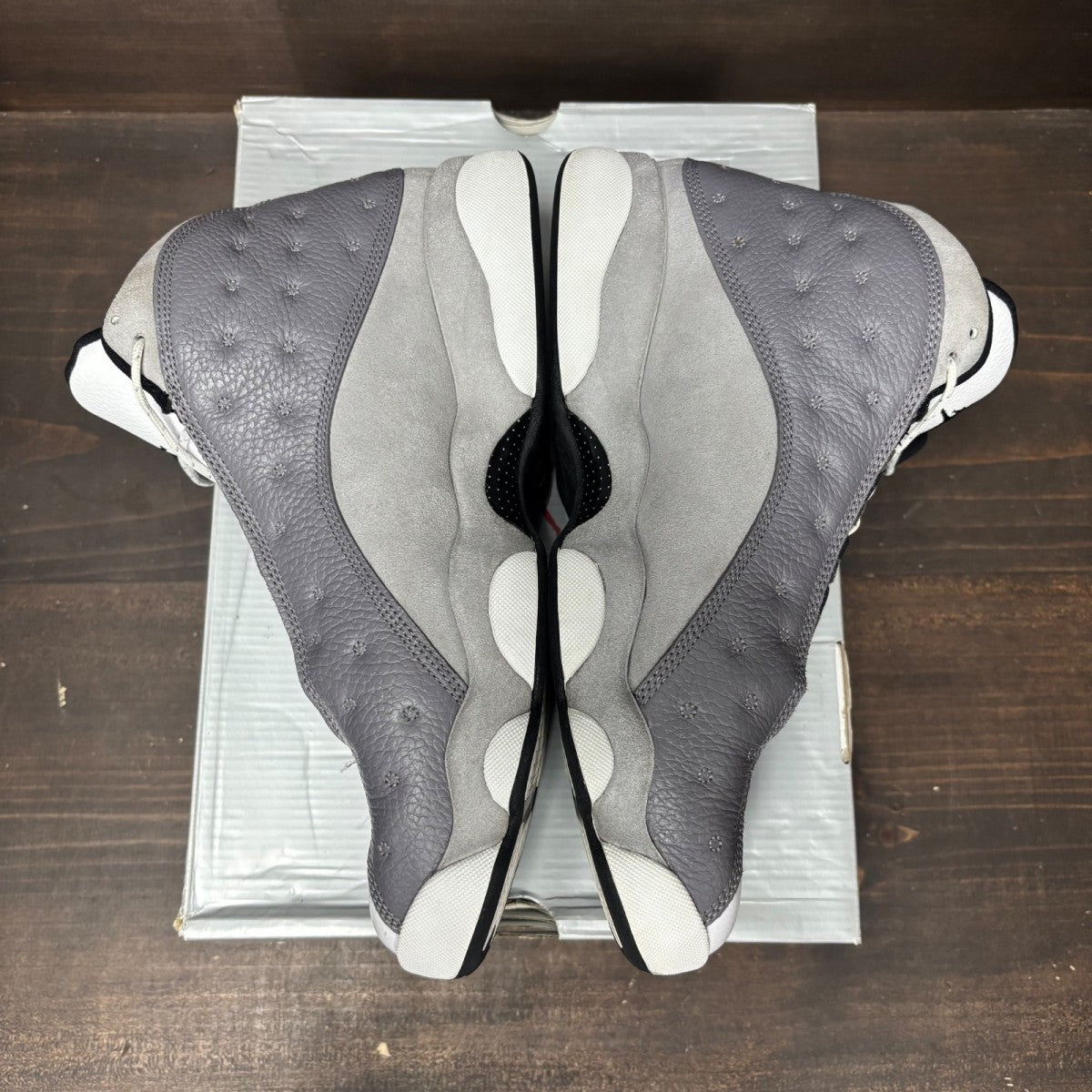 Jordan 13 Retro Atmosphere Grey - Image 4