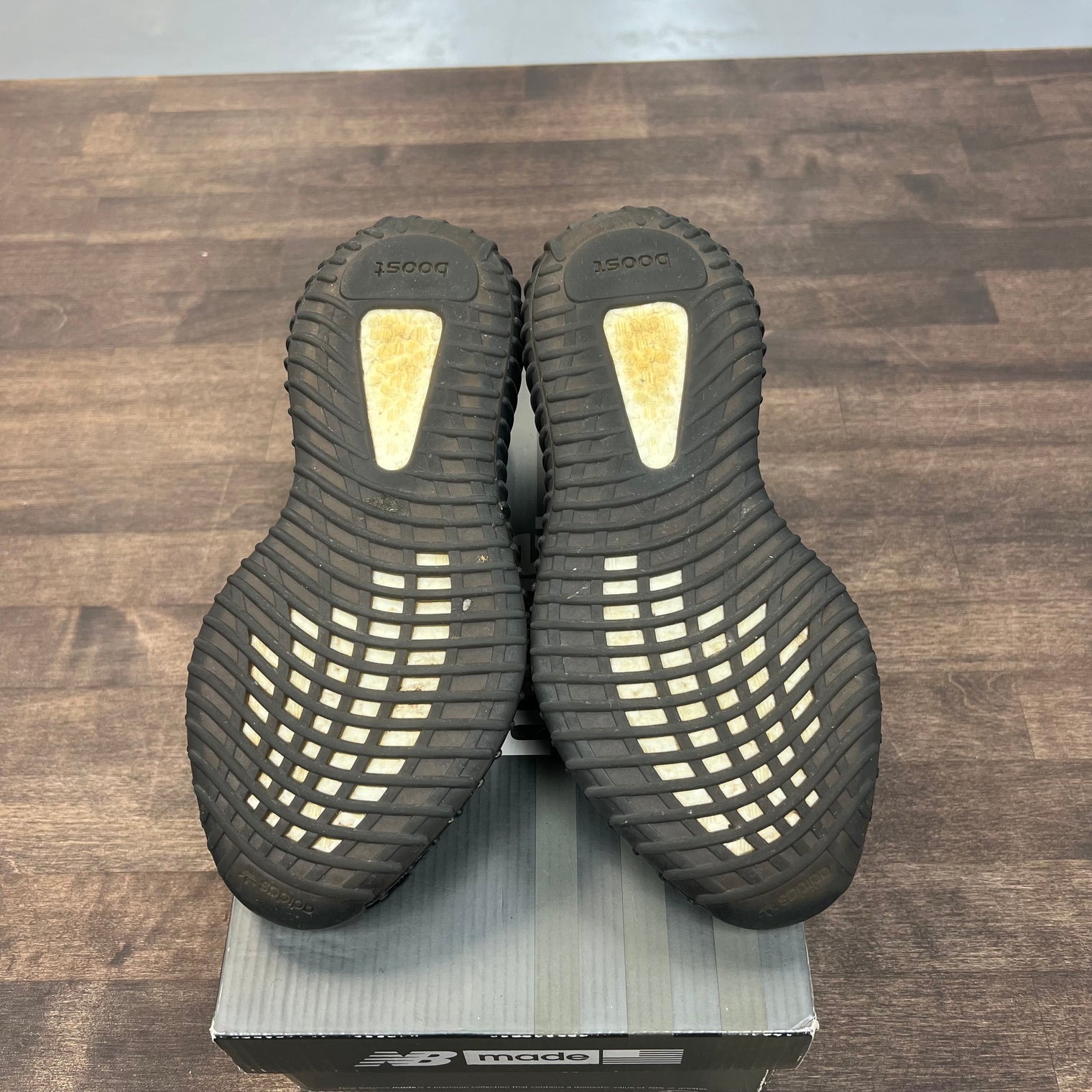 Oreo Yeezy 350 (USED,NO BOX)