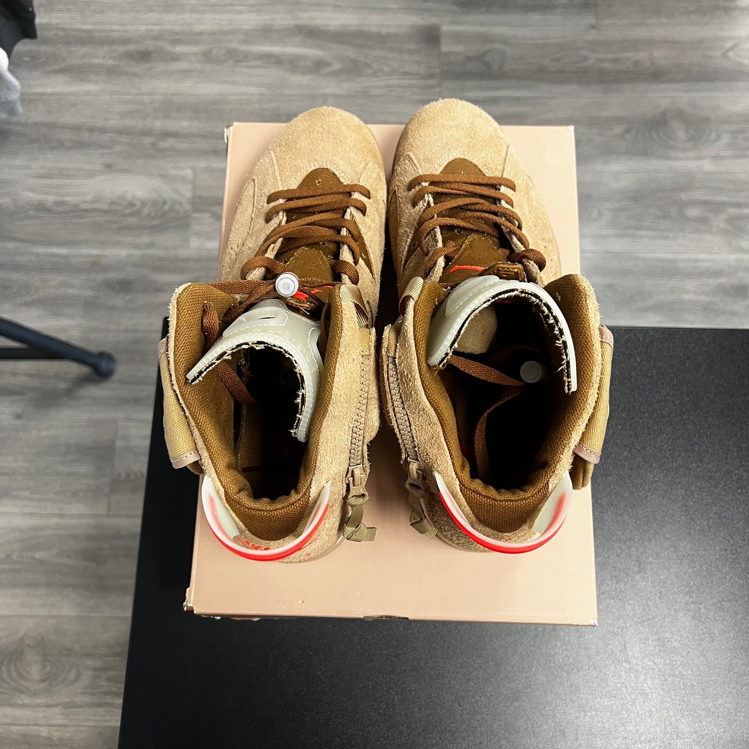 Travis Scott British Khaki Jordan 6 Retro (Lightly Worn)