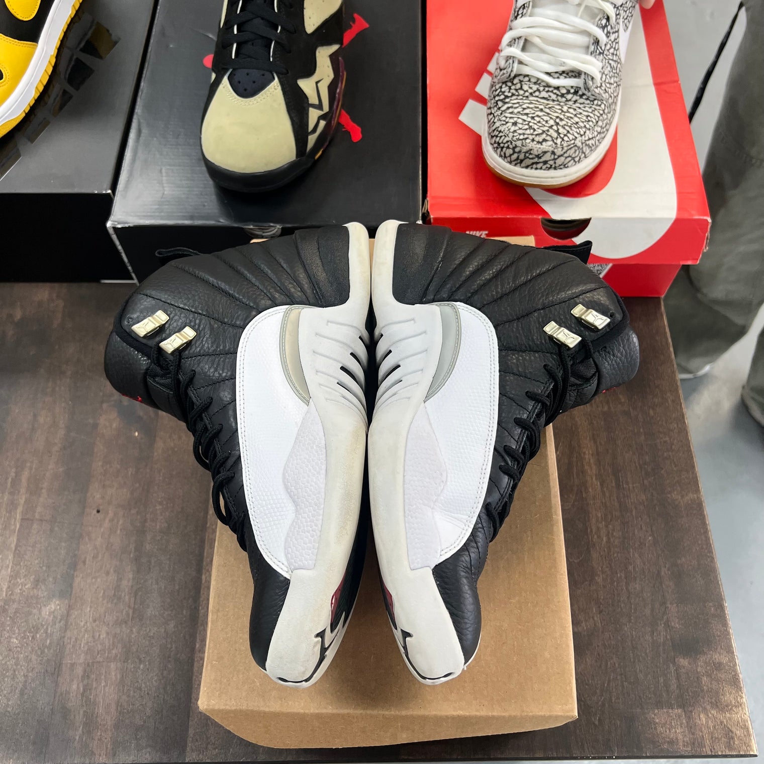 Playoff Jordan 12 (USED, No Box)