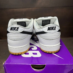 Nike SB Dunk Low Pro White Gum Size 8.5 (Pre-Owned) - sole