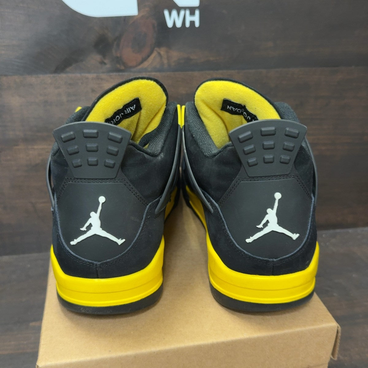 Jordan 4 Retro Thunder (2023) Size 14 (Pre-Owned) - Image 5