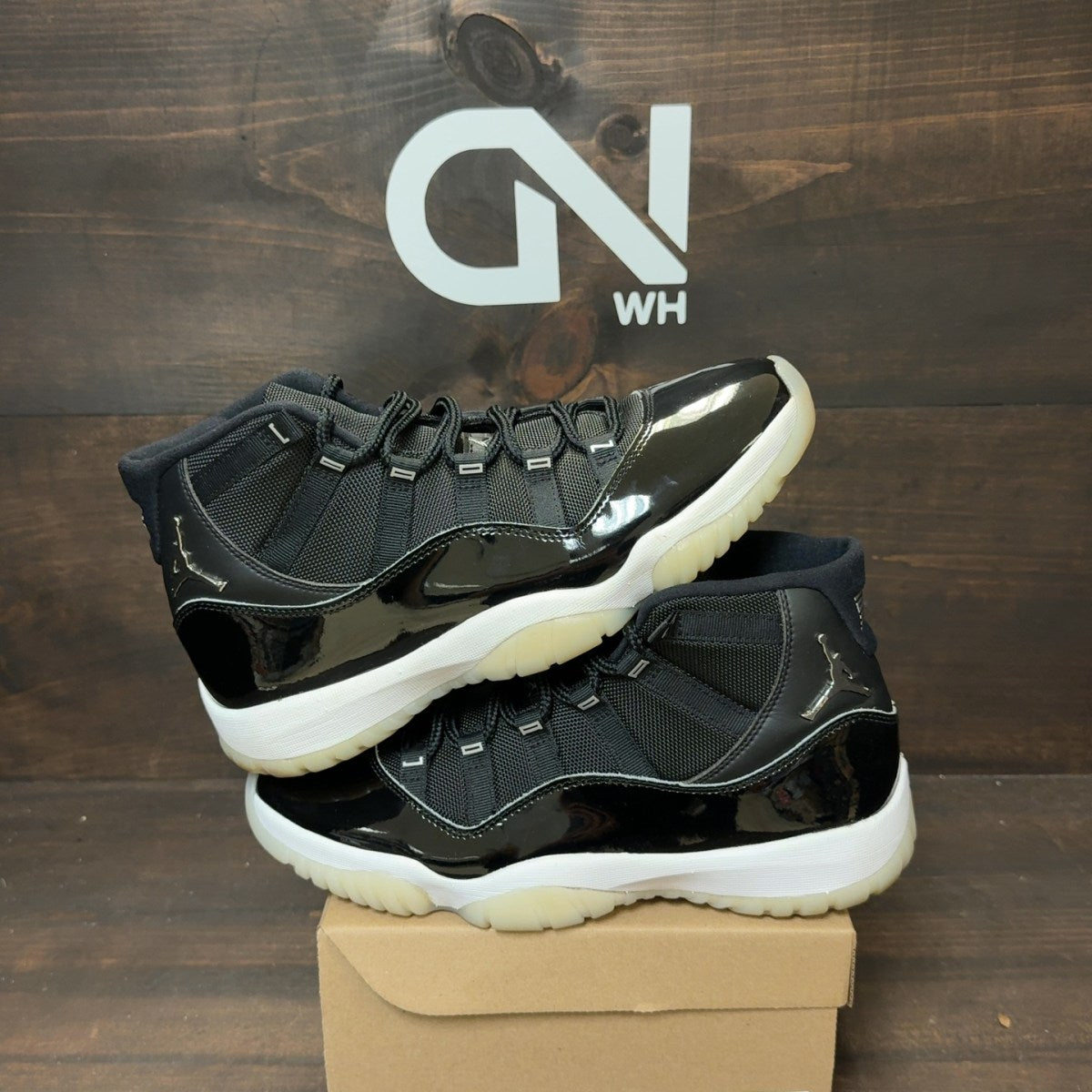 Jordan 11 Retro Jubilee 25th Anniversary Size 10 (Pre-Owned) - Image 1