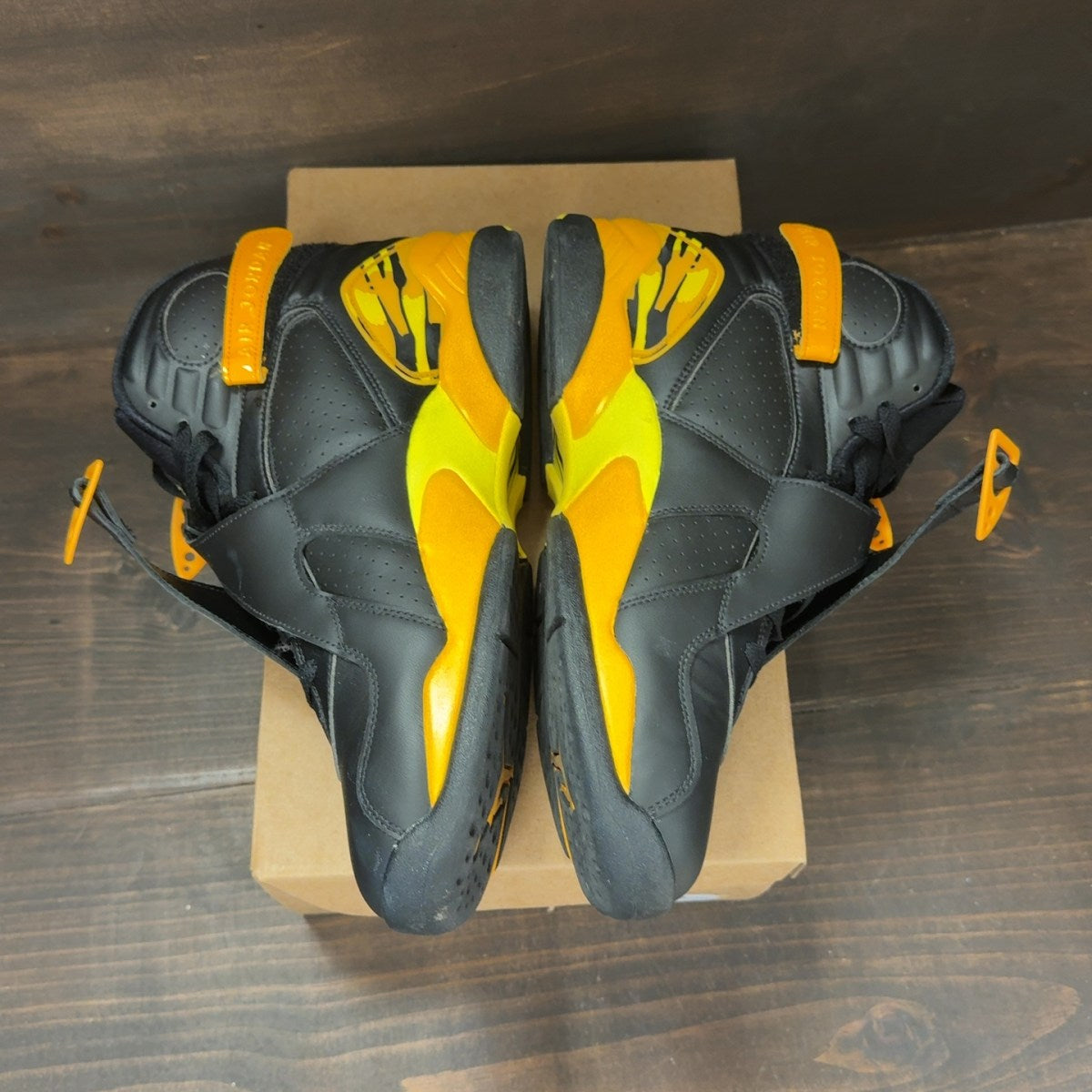 Jordan 8 Retro Taxi Yellow Black (Women's) Size 12W (Pre-Owned) - Image 4