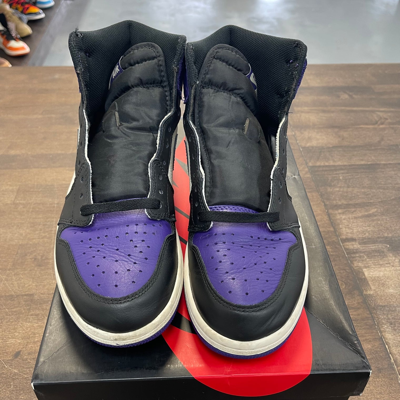Court Purple OG Jordan 1 High (USED)