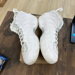 Nike Air Foamposite One Triple White Size 13 (Pre-Owned) - Image 3
