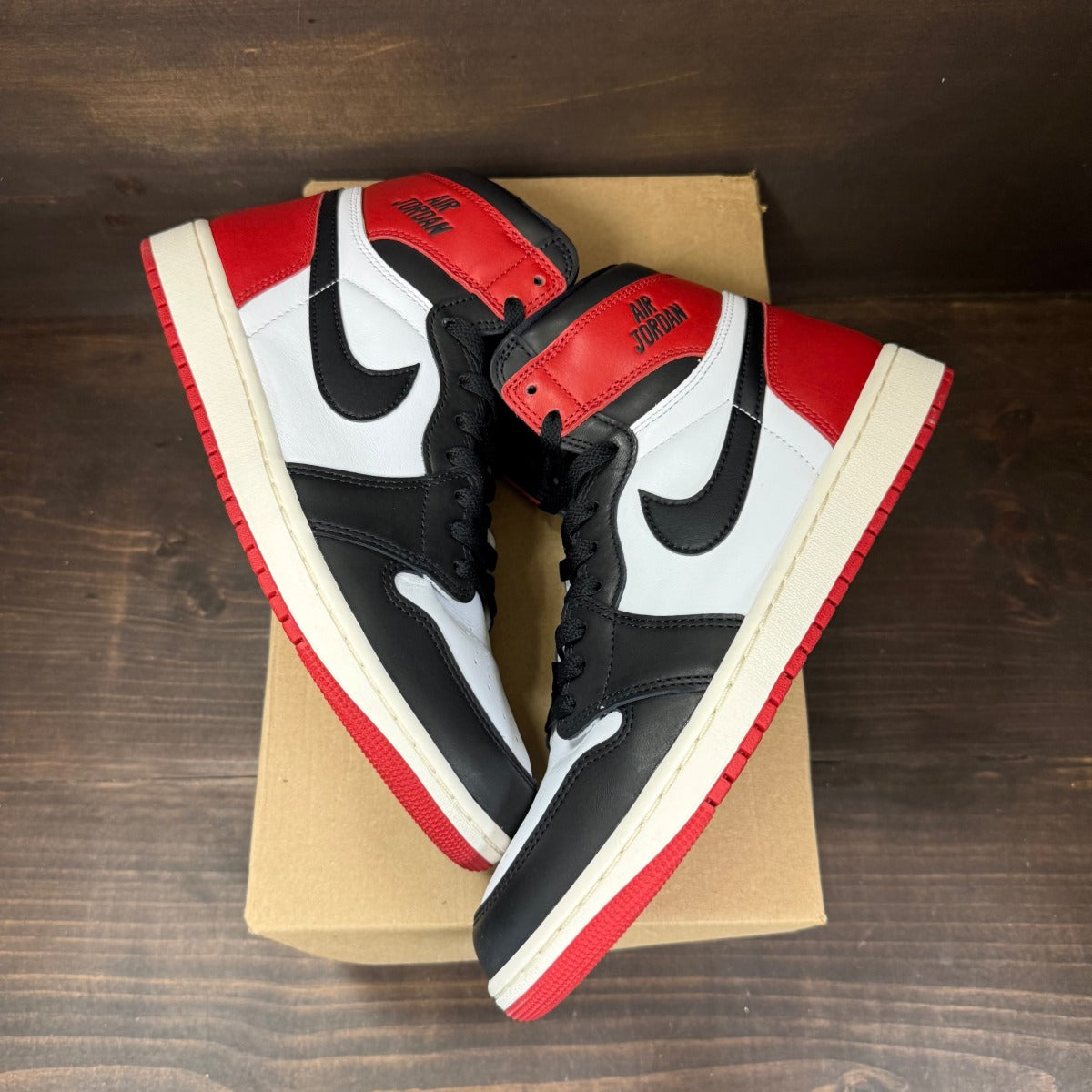 Jordan 1 Retro High OG Black Toe Reimagined Size 10 (Pre-Owned) - Image 2