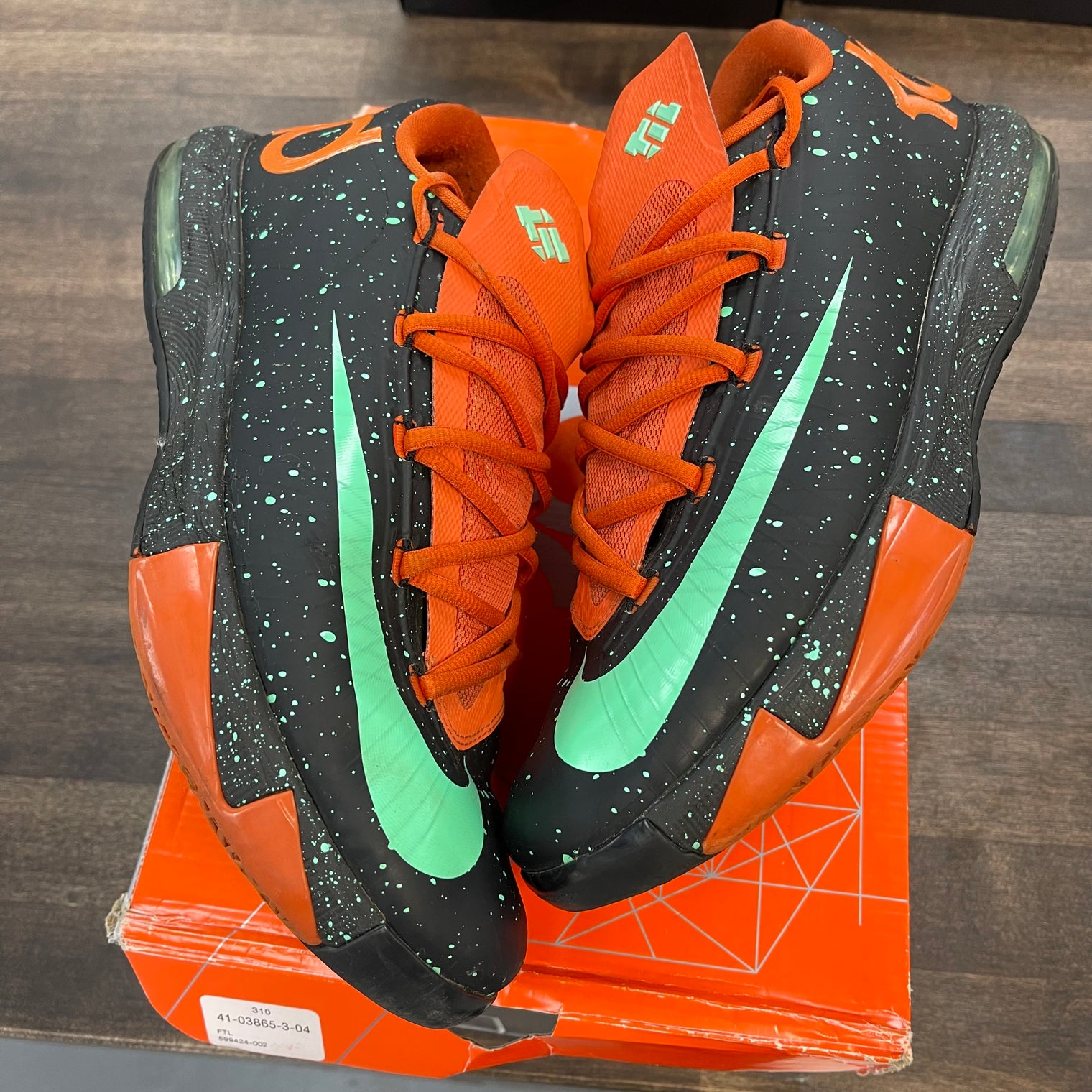 Texas Nike KD 6 (USED)