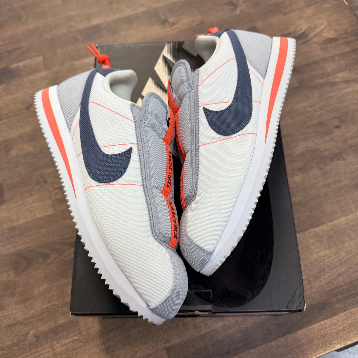 Kendrick Lamar White Cortez Basic Slip (USED)