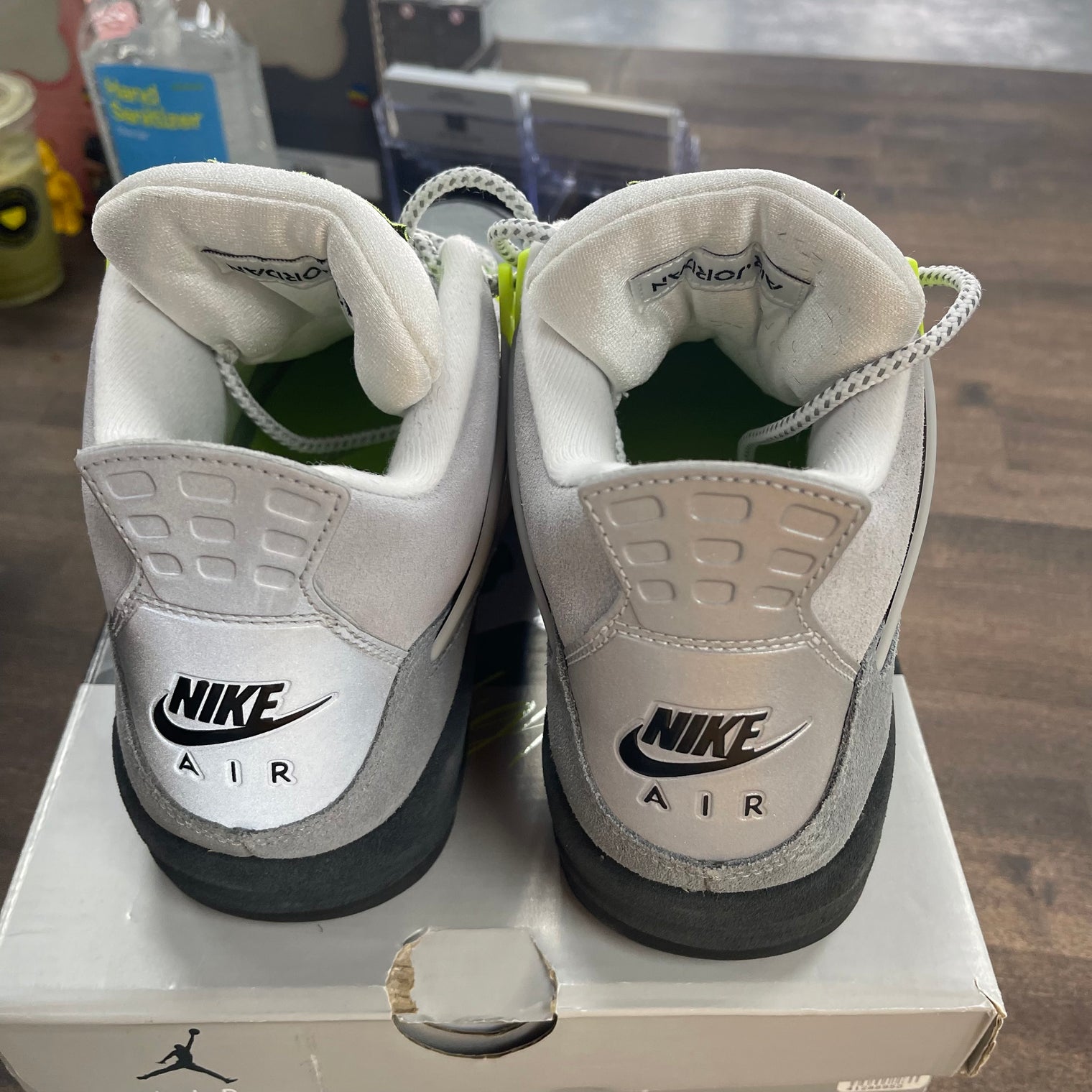 Neon 95 Jordan 4 (USED)