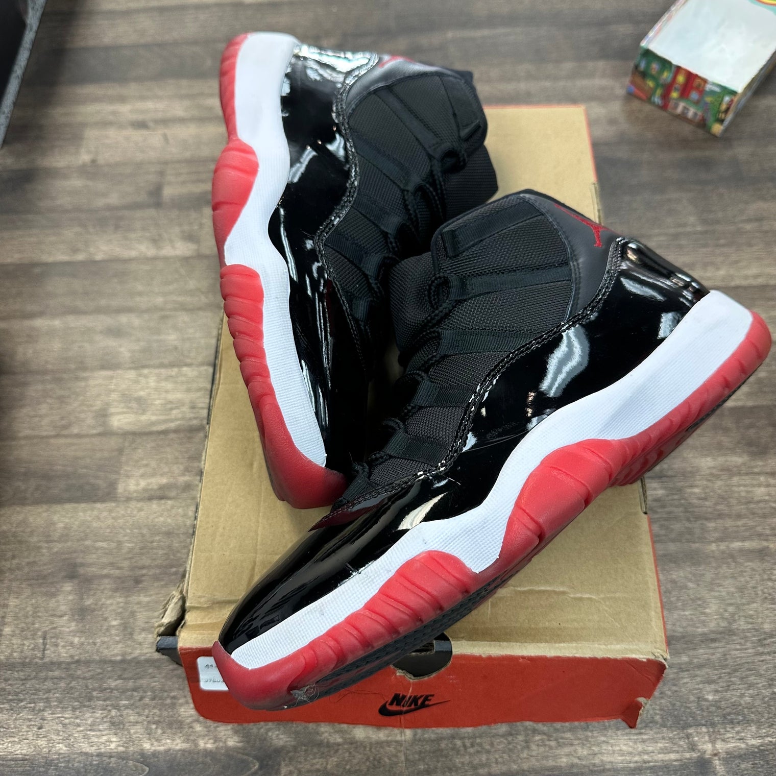 Bred Jordan 11 2019 (USED)