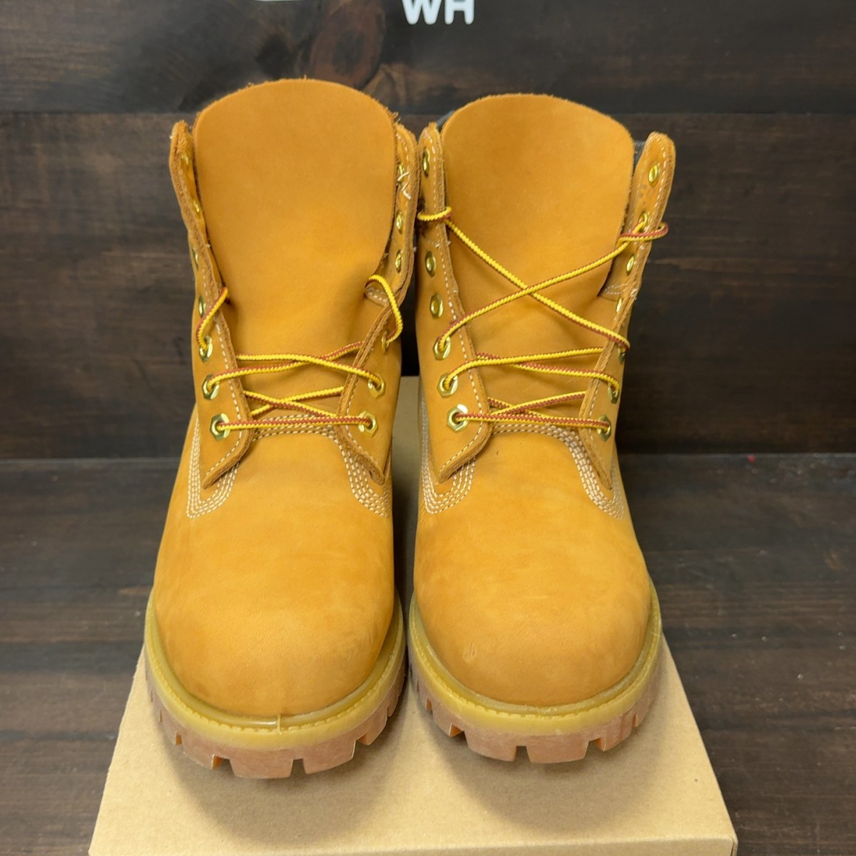 Timberland 6" Premium Waterproof Boots Wheat (Wide) Size 8.5 (Pre-Owned) - Image 3