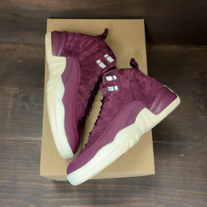 Jordan 12 Retro Bordeaux (GS) Size 5.5Y (Pre-Owned) - Image 2
