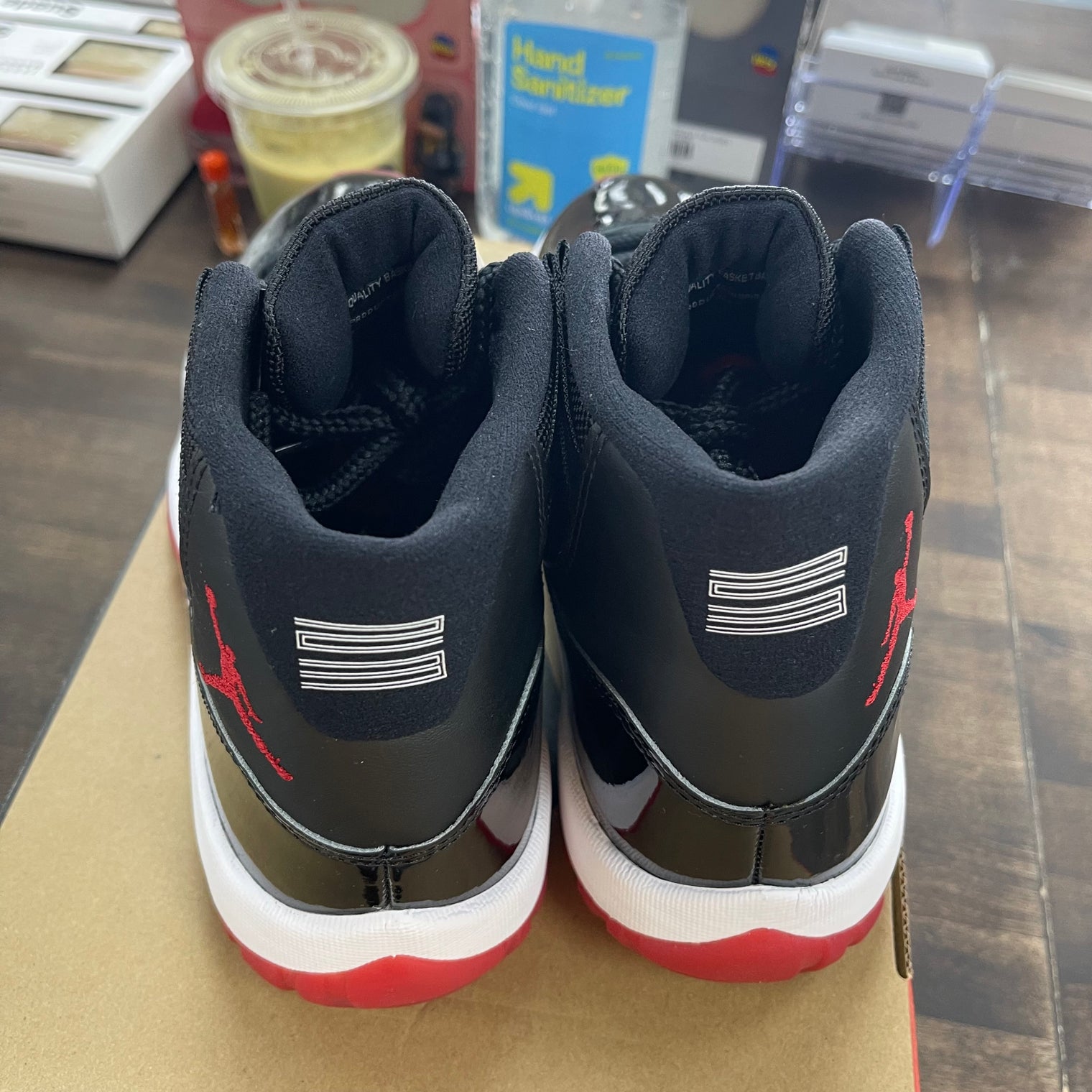 Bred Jordan 11 (2019) (Lightly Worn)