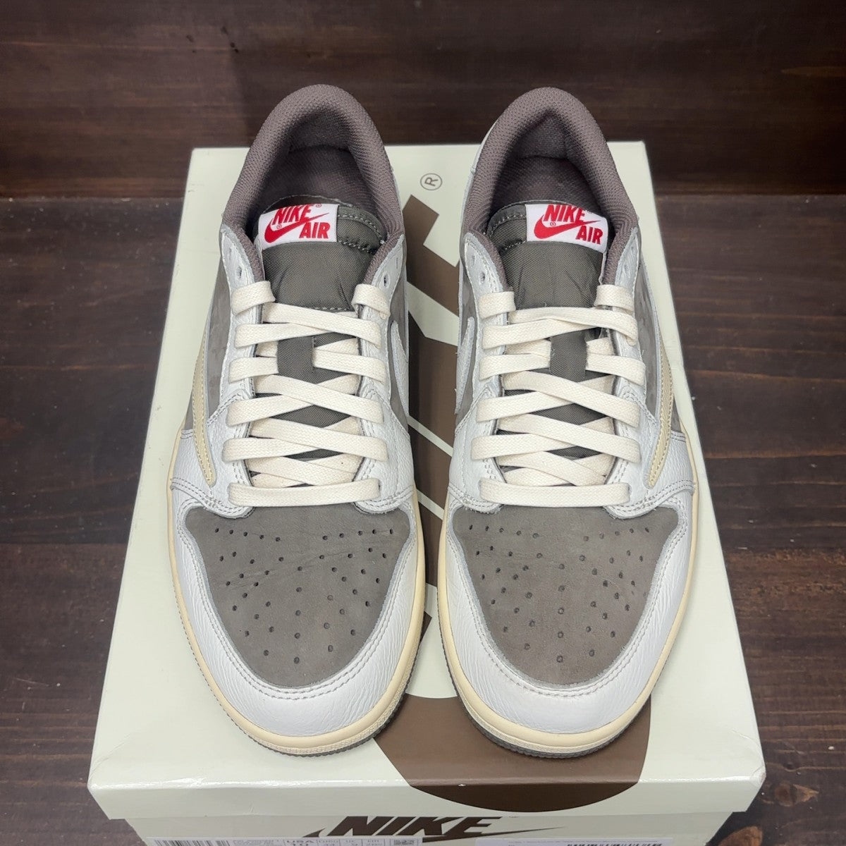 Jordan 1 Retro Low OG SP Travis Scott Reverse Mocha - Image 3