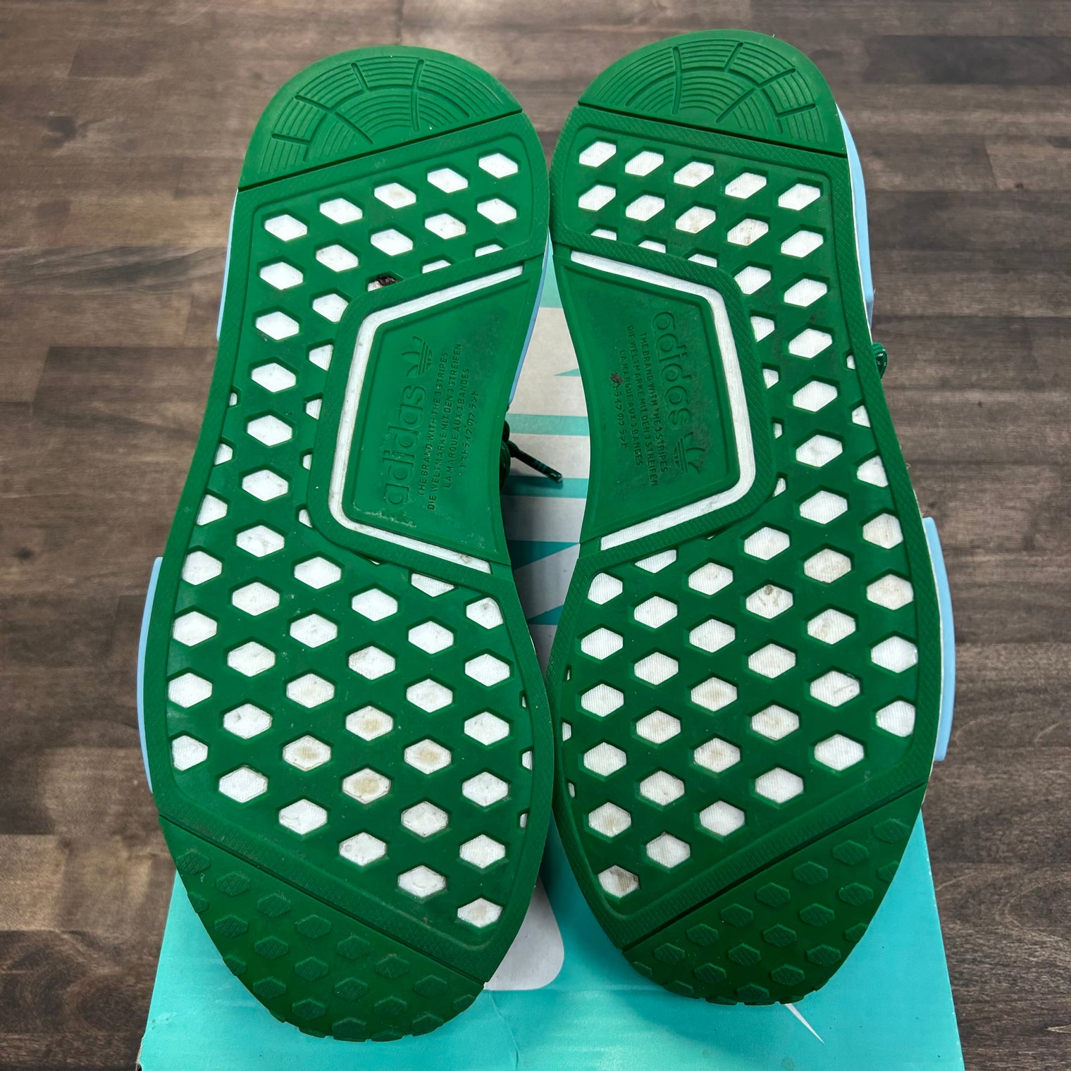 Extra Eye Grey Pharrell Adidas NMD Hu (USED,Replacement Box)