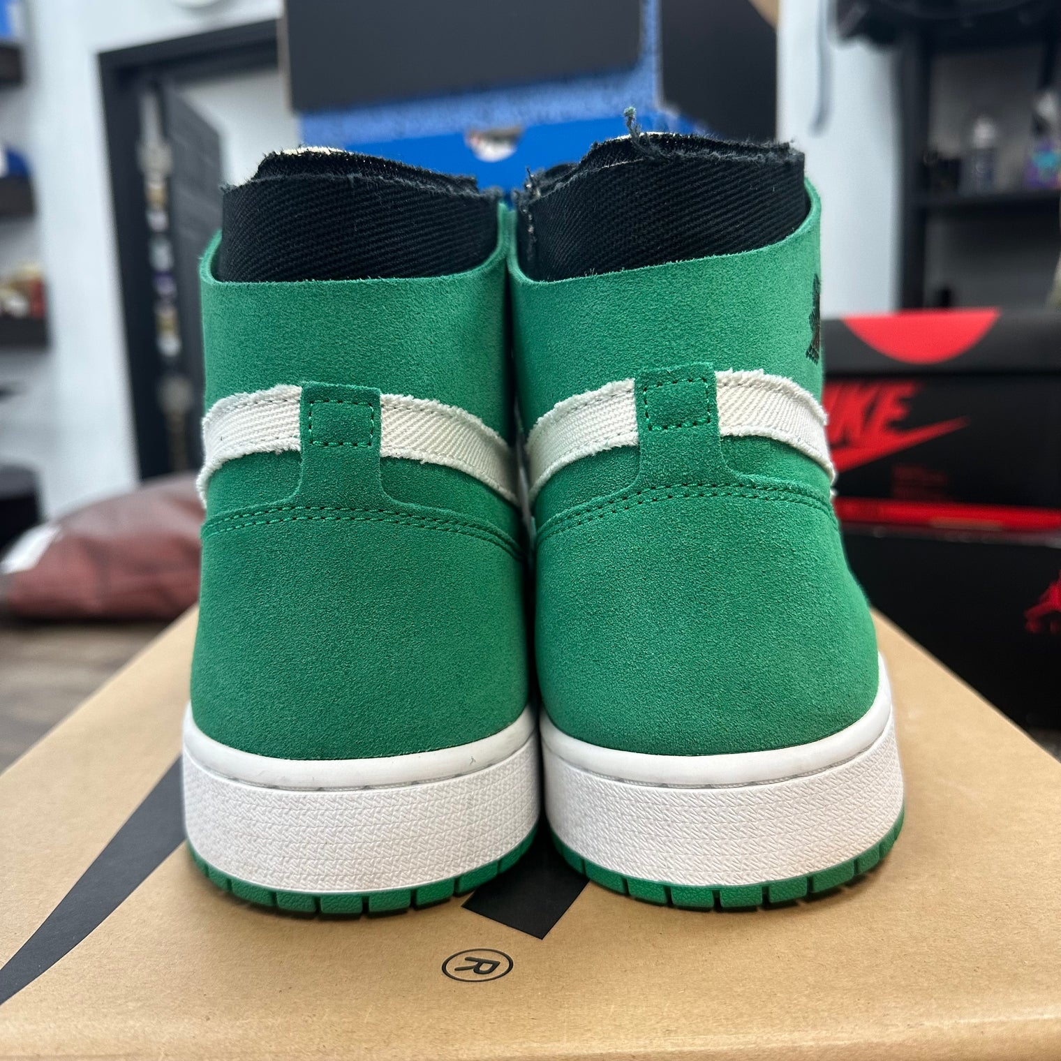 Stadium Green Jordan 1 High Zoom Air CMFT (USED)