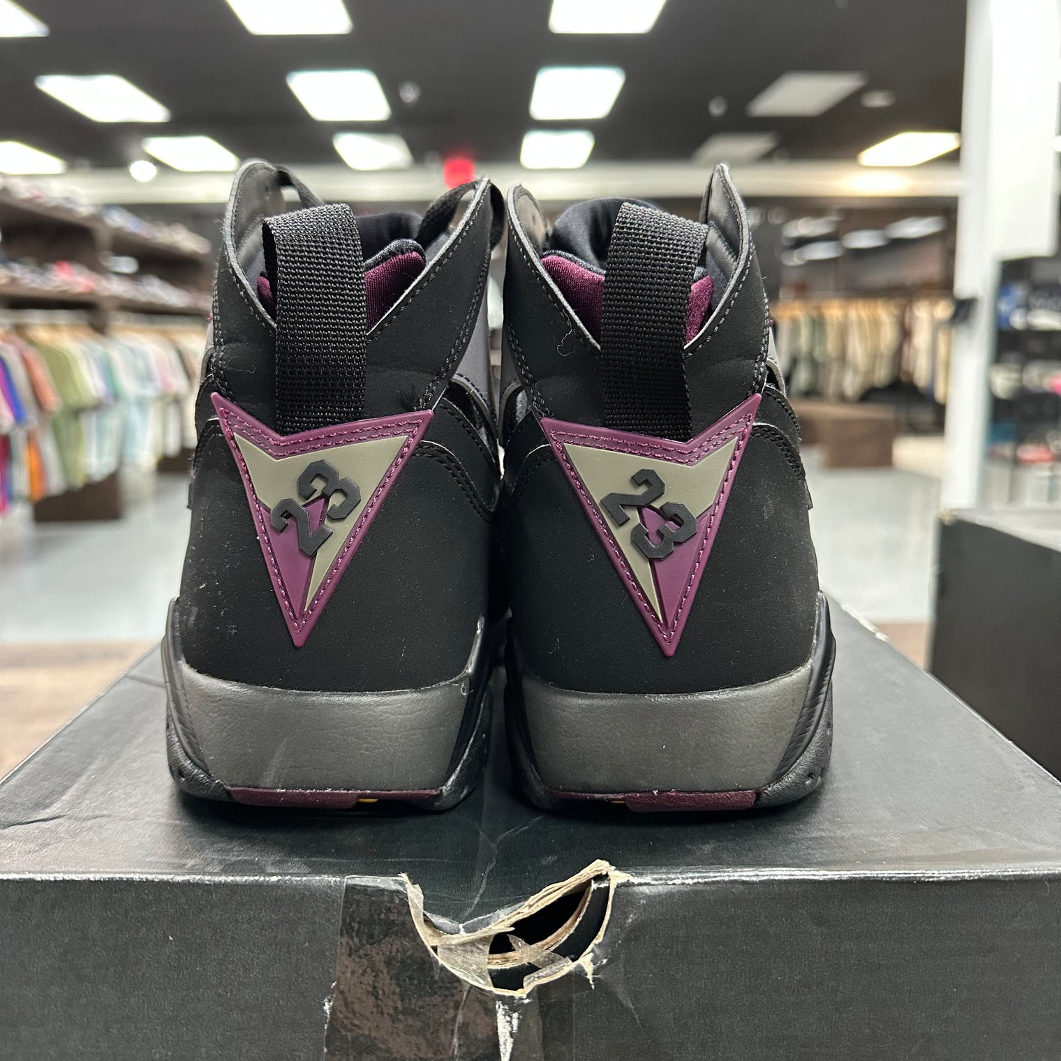 Jordan 7 Retro Bordeaux (2015) (US 9.5) (USED)
