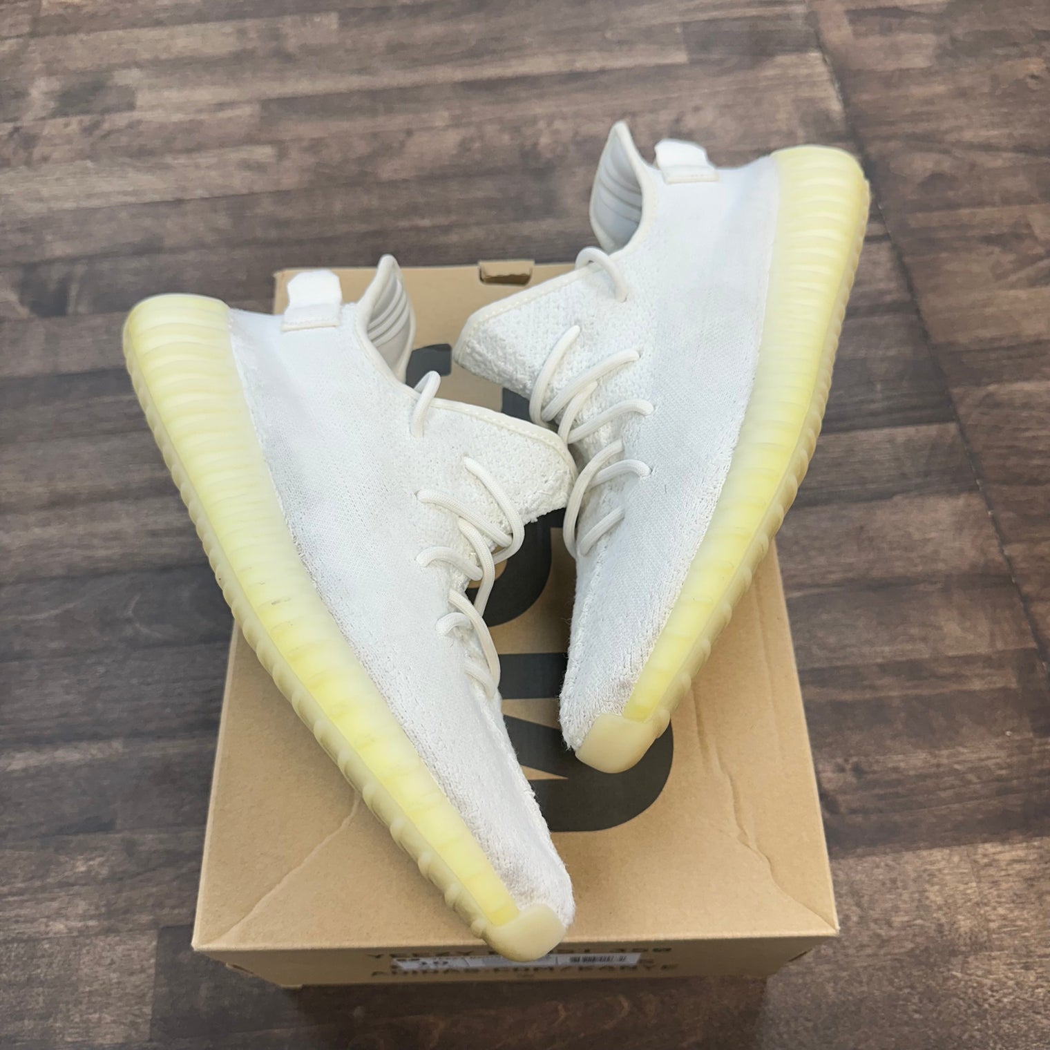 Cream Yeezy 350 (USED)
