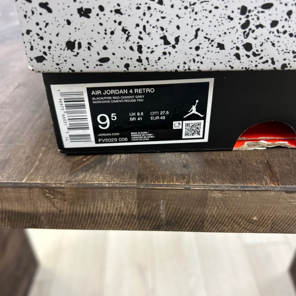 Jordan 4 Retro Bred Reimagined Size 9.5 (Pre-Owned) - Image 6