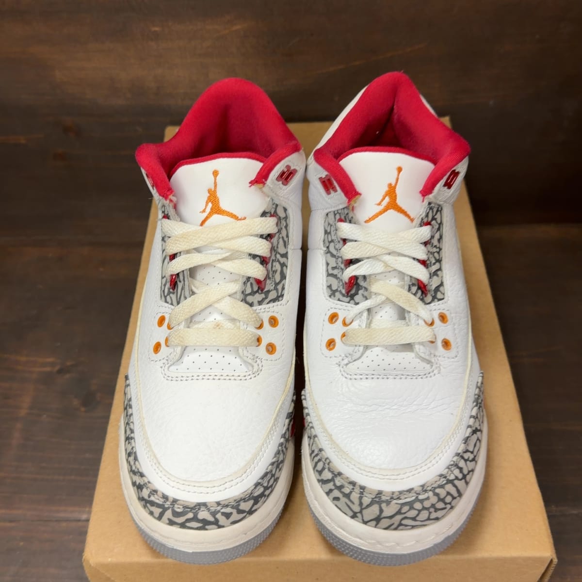 Jordan 3 Retro Cardinal (GS) Size 5.5Y (Pre-Owned) - tag