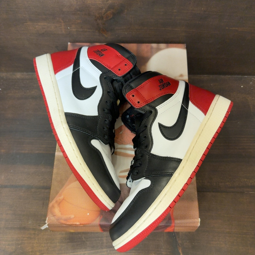 Jordan 1 Retro High OG Black Toe Reimagined Size 8.5 (Pre-Owned)
