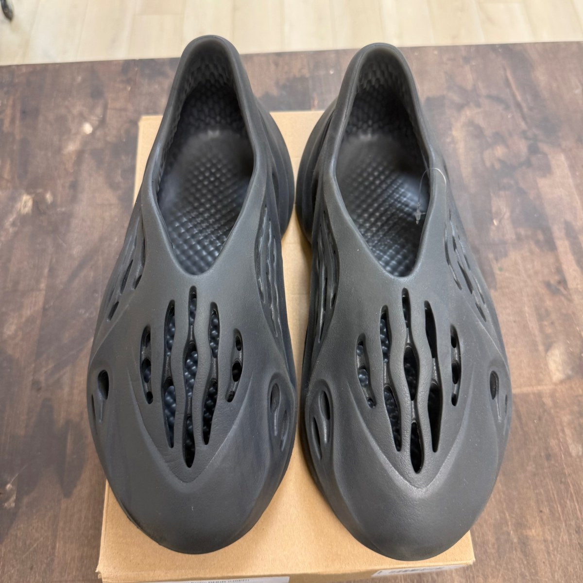 adidas Yeezy Foam RNR Onyx - Image 3