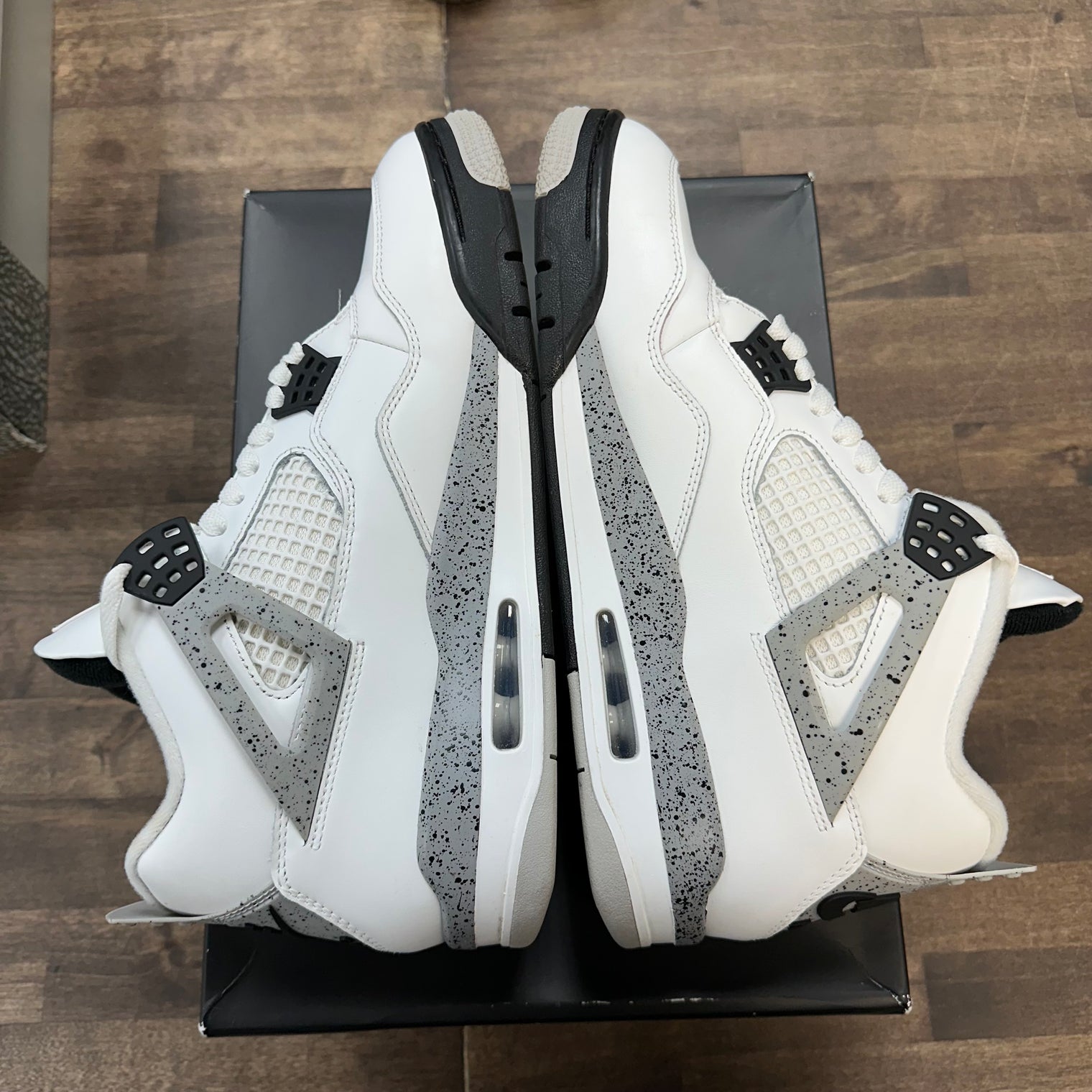 White Cement Jordan 4 2025 (USED)