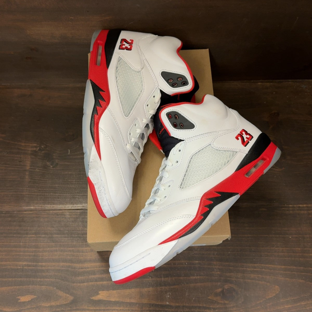 Jordan 5 Retro Fire Red Black Tongue (2025) Size 13 (Pre-Owned) - Image 2