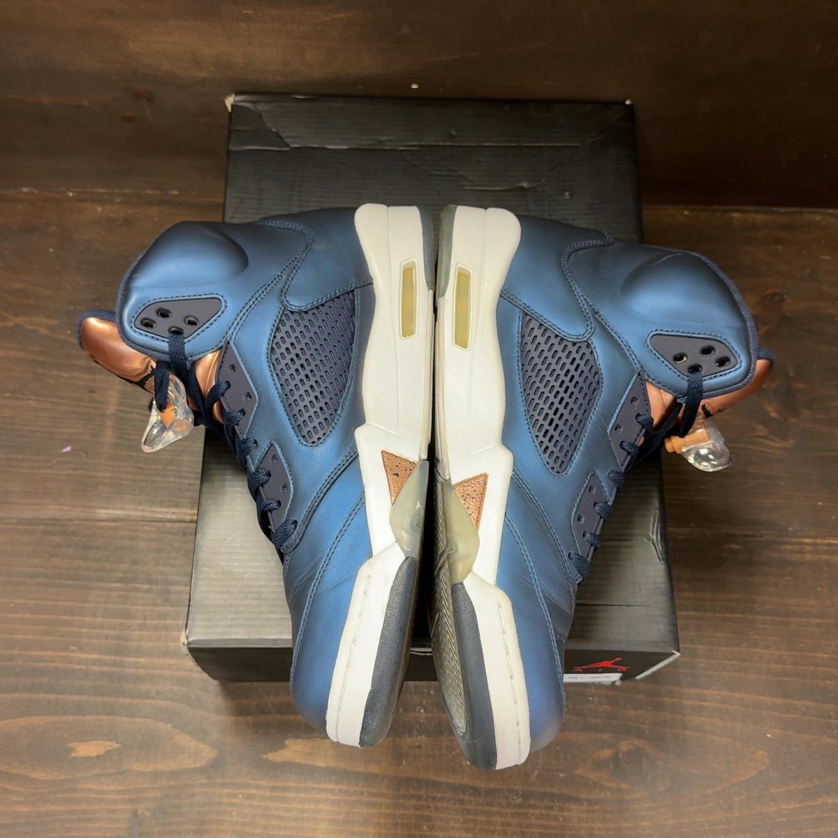 Jordan 5 Retro Bronze Size 13 (Pre-Owned) - aux