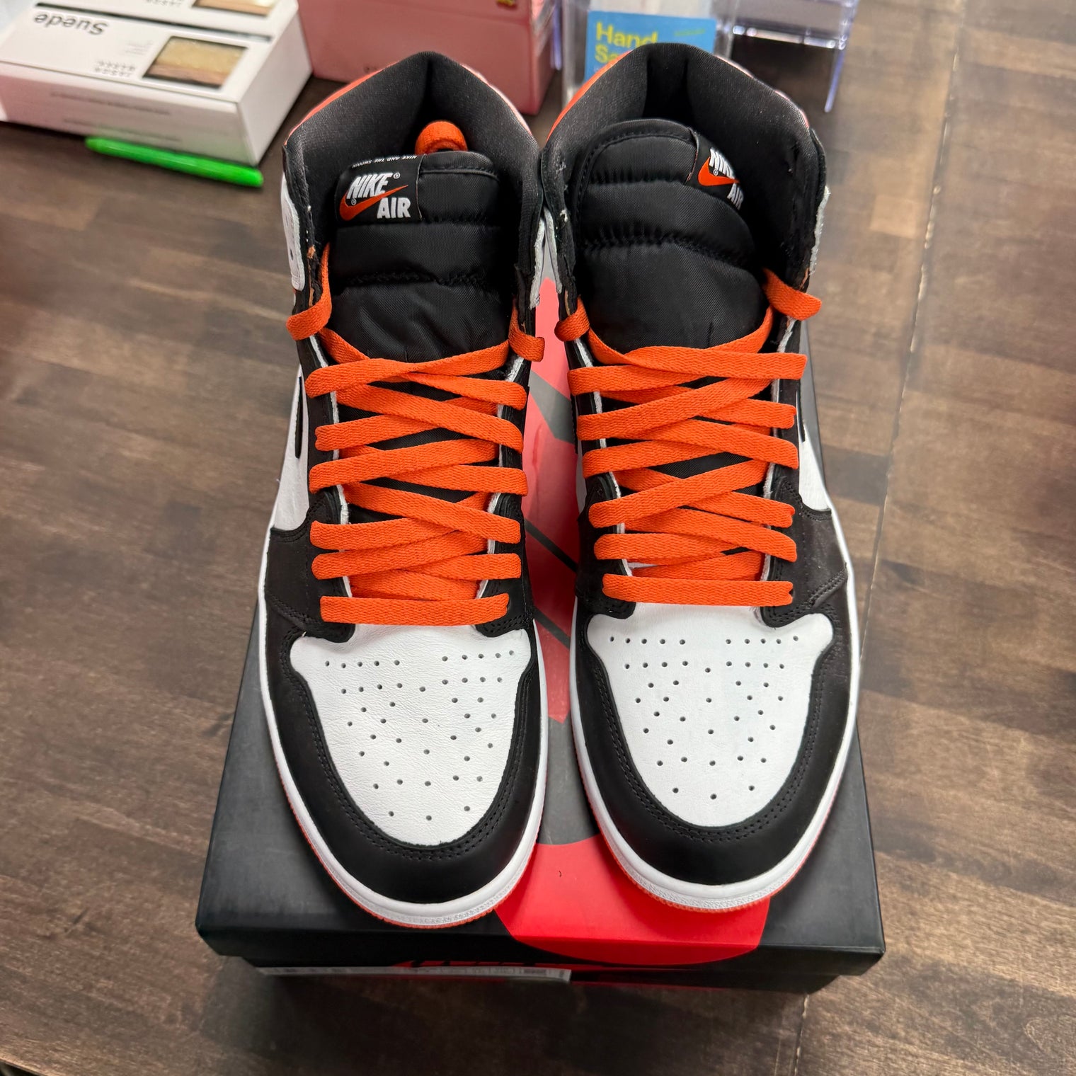 Electro Orange Jordan 1 High (USED)