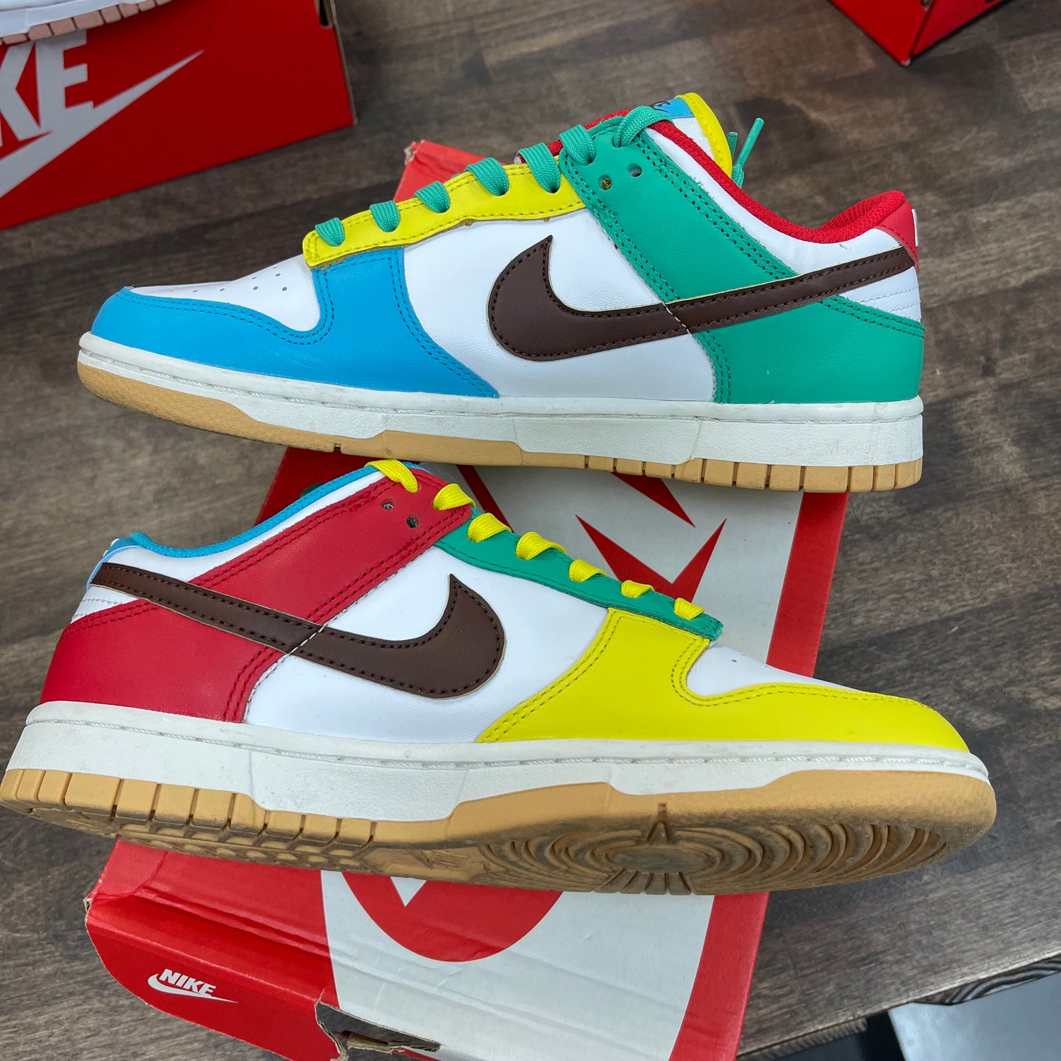 Free 99 White Dunk Low (USED)