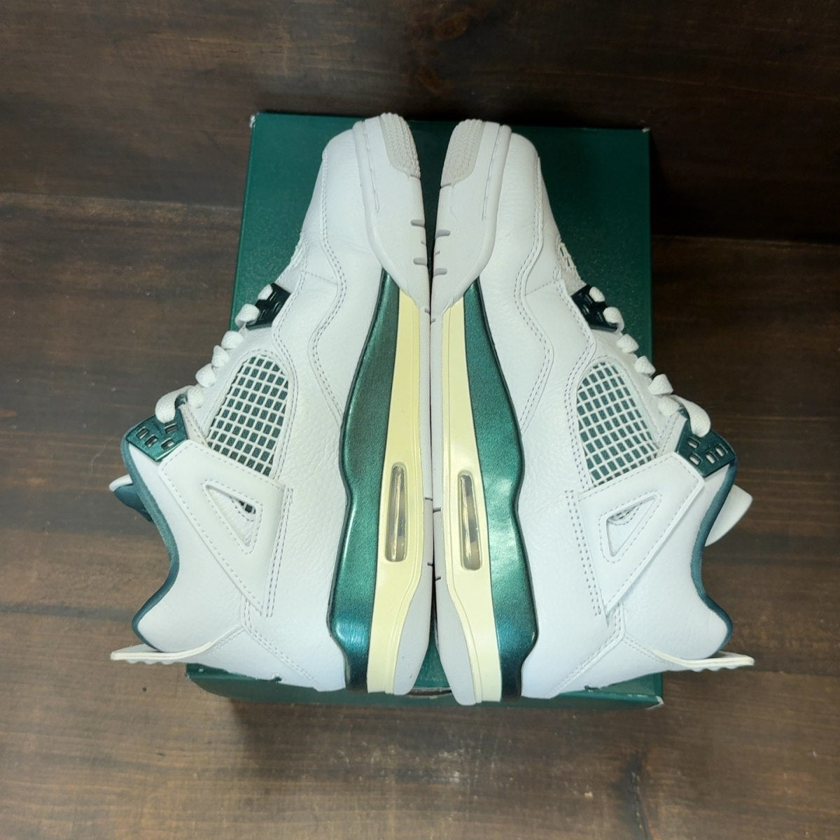 Jordan 4 Retro Oxidized Green (GS) Size 6Y (Pre-Owned)