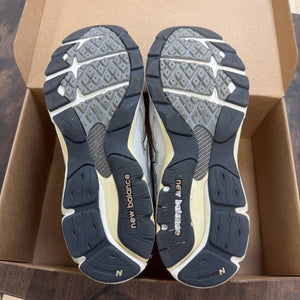 New Balance 990v3 MiUSA Teddy Santis Sea Salt Size 11 (Pre-Owned) - Image 3