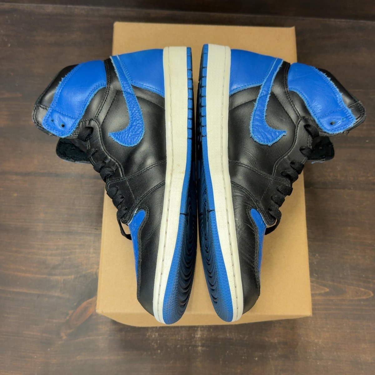 Jordan 1 Retro Royal (2017) Size 10 (Pre-Owned) - Image 4