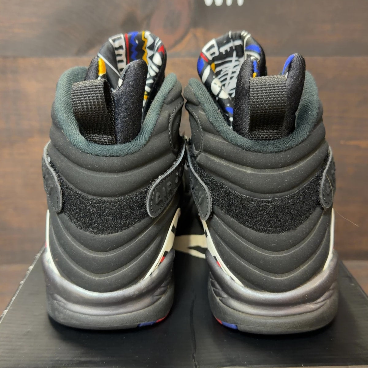 Jordan 8 Retro Playoffs (2013) - Image 4