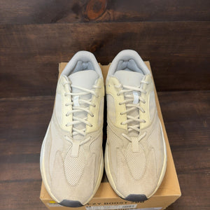 adidas Yeezy Boost 700 Analog - Image 3