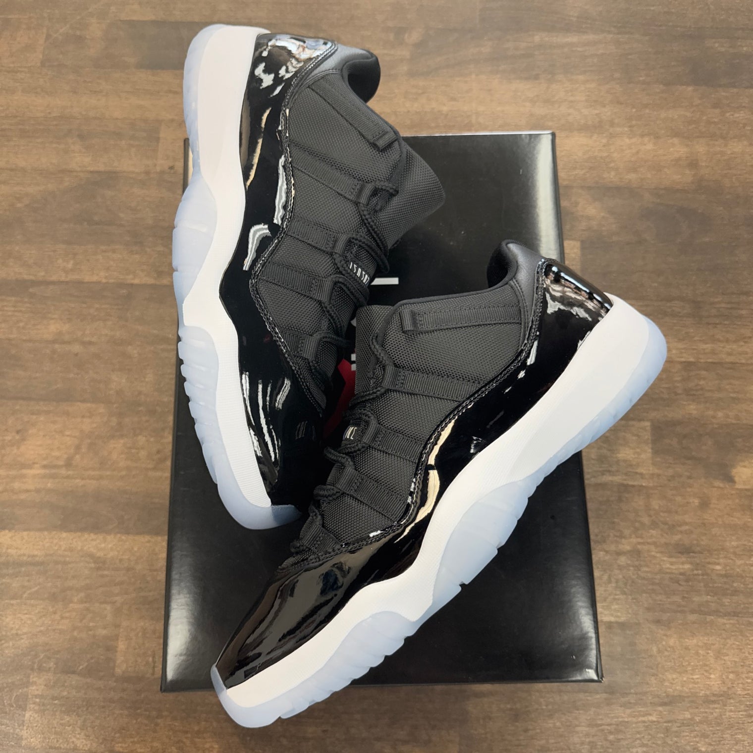 Space Jam Jordan 11 Low (Lightly Worn)