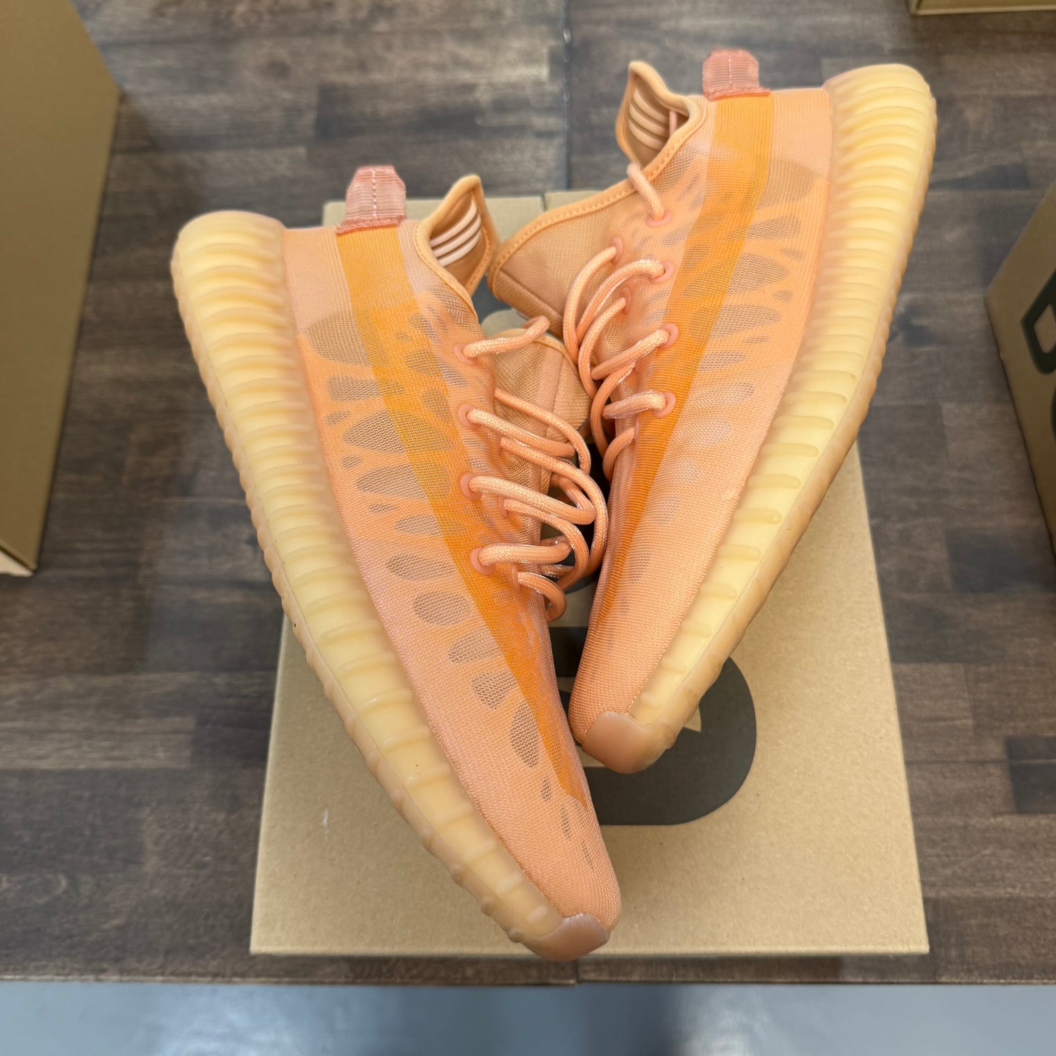Mono Clay Yeezy 350 (USED)