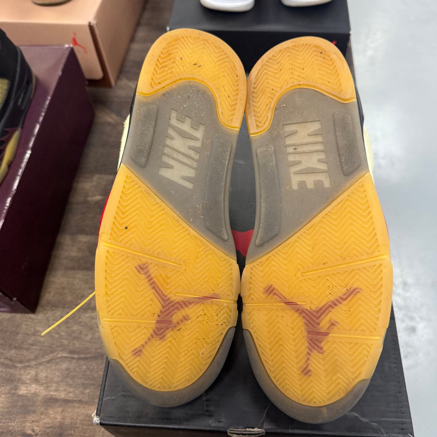 Off-White Sail Jordan 5 (USED)