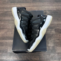 (GS) 72-10 Jordan 11 Low (USED)