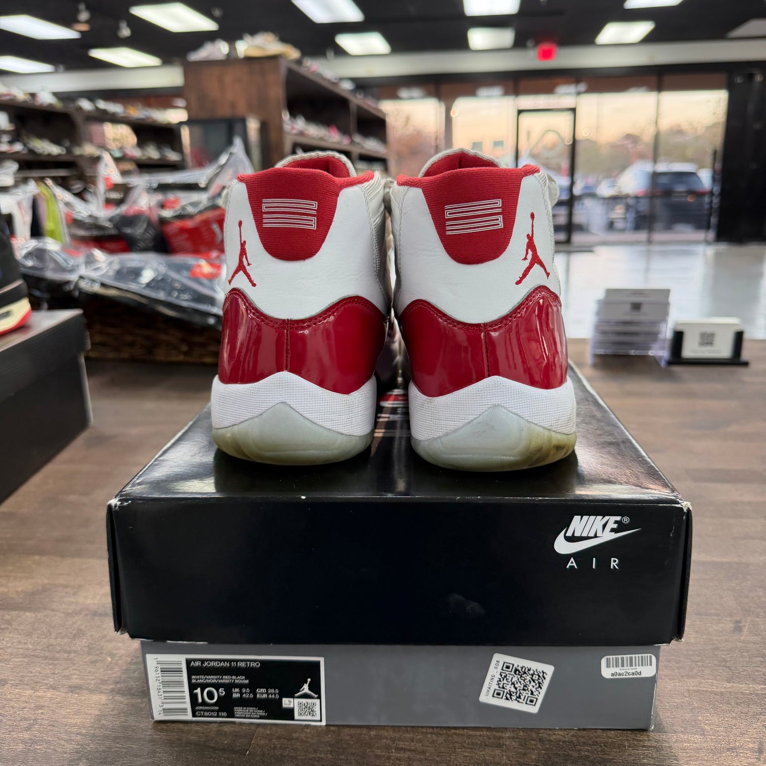Jordan 11 Retro Cherry (2022) (USED)