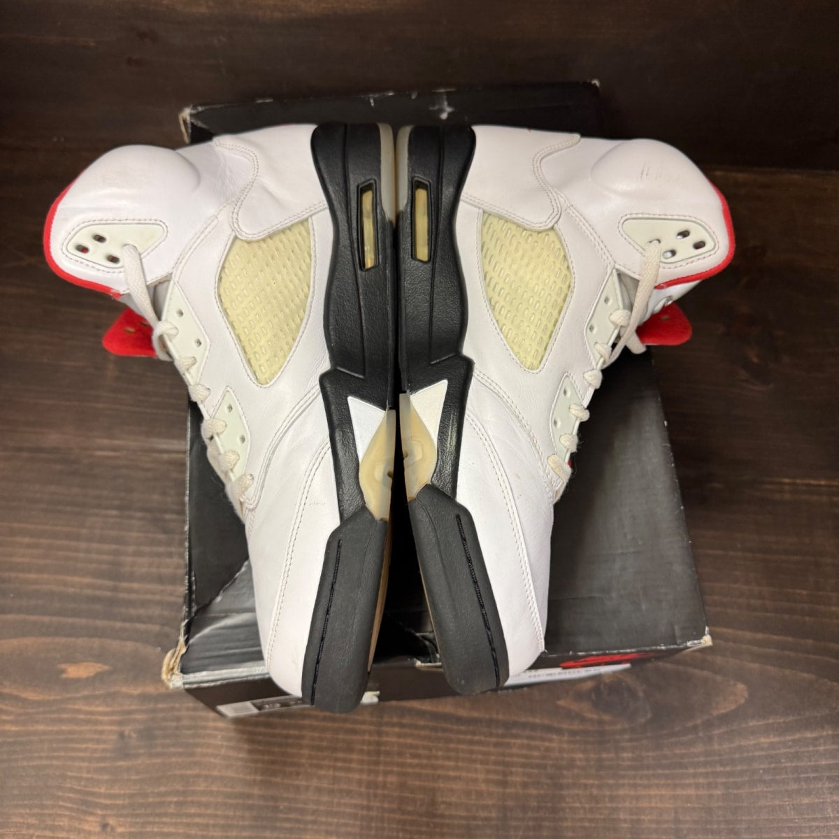 Jordan 5 Retro Fire Red Silver Tongue (2020) - Image 4